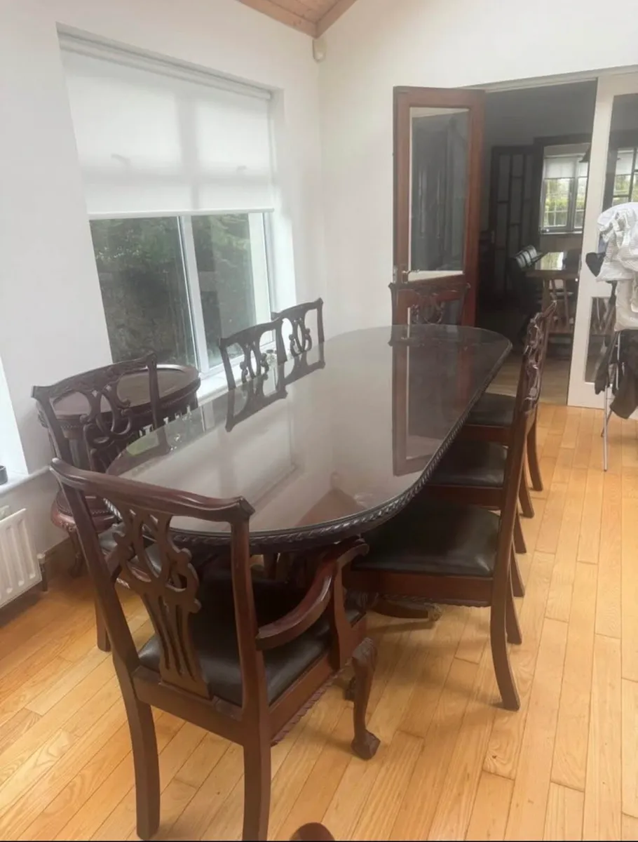Mahogany Dinning Table - Image 1
