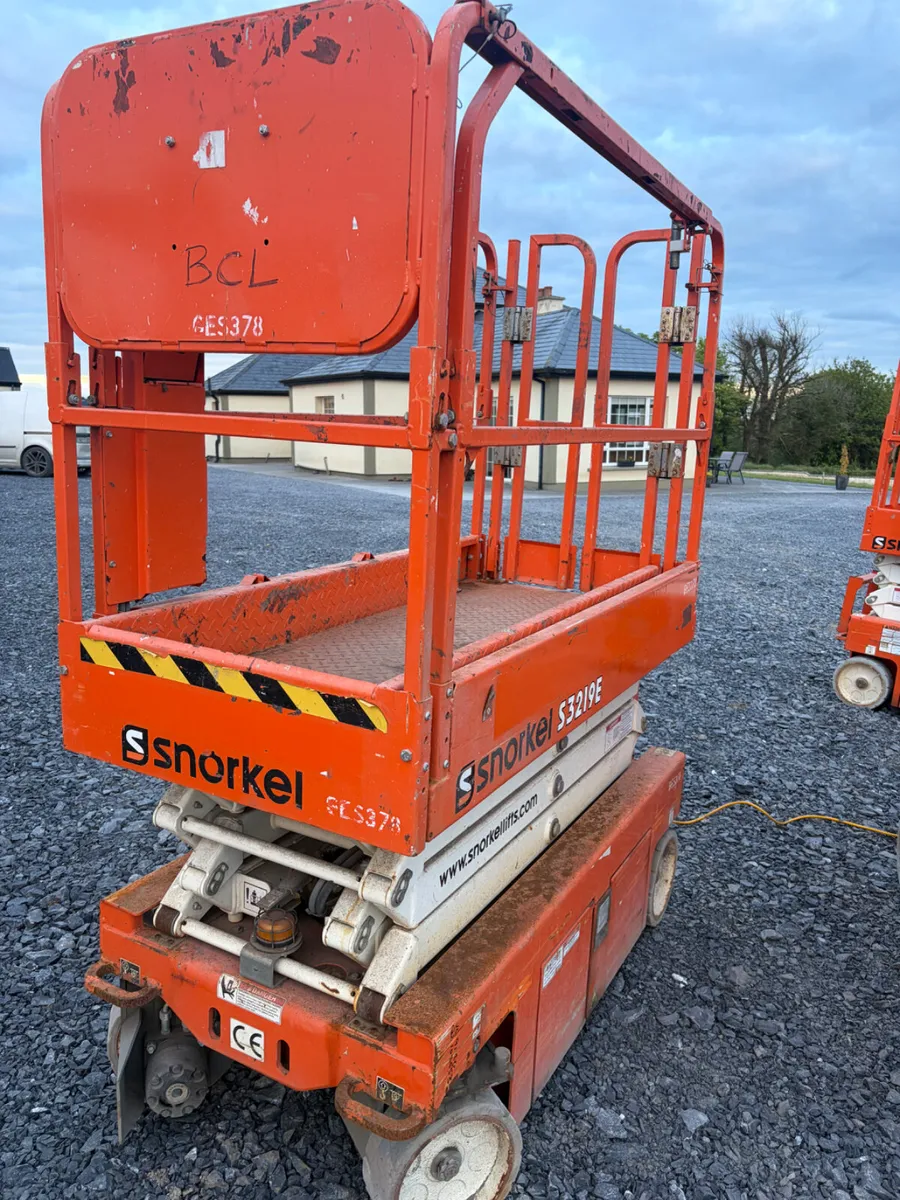 3 x immaculate scissor lifts for sale or hire - Image 3