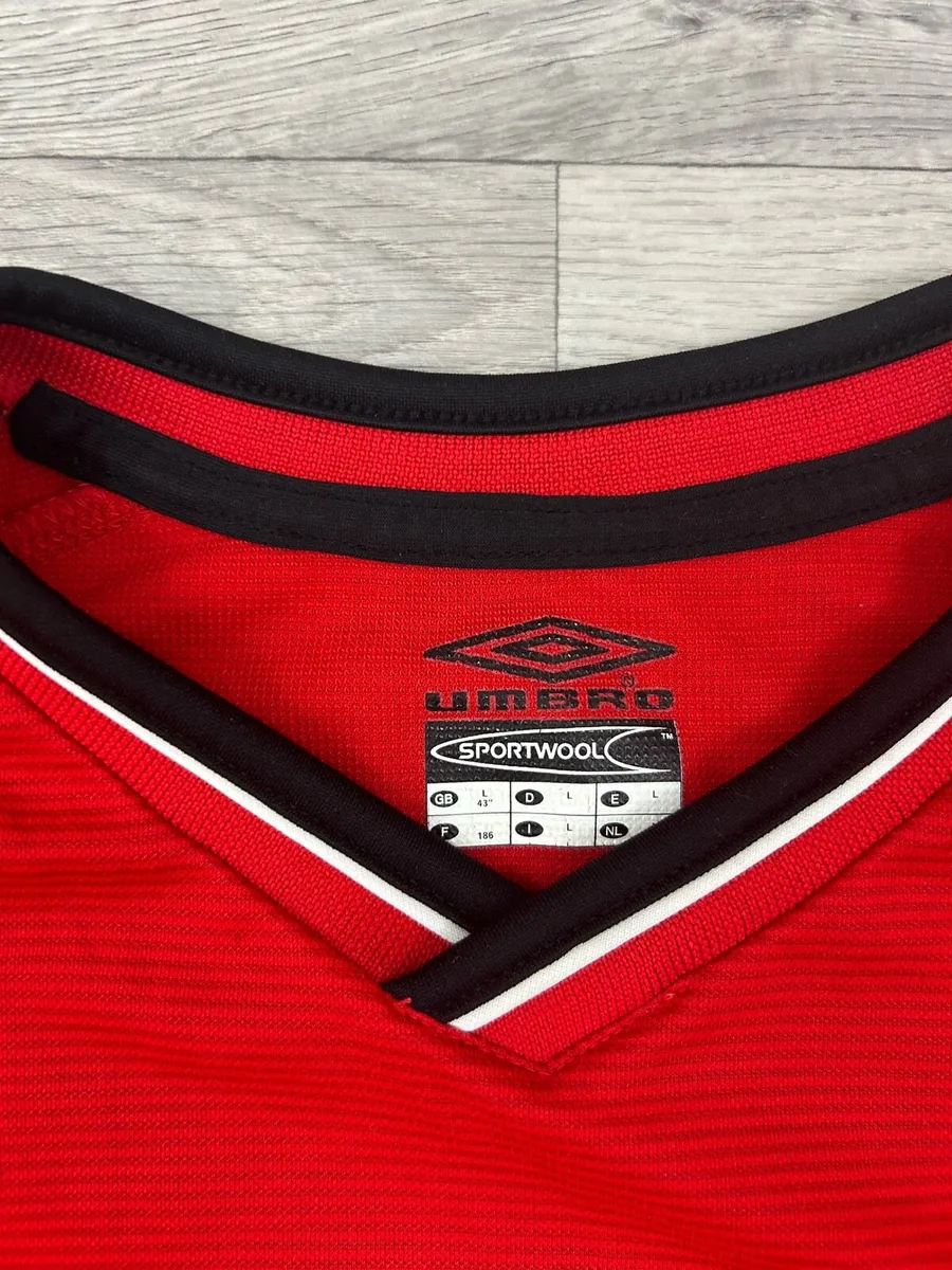 Vintage 2000 Umbro Manchester United Home Jersey L - Image 4