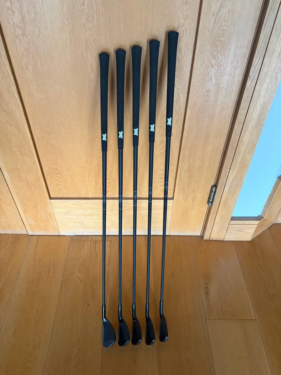 PXG GEN6 XP Irons - left handed - Image 4