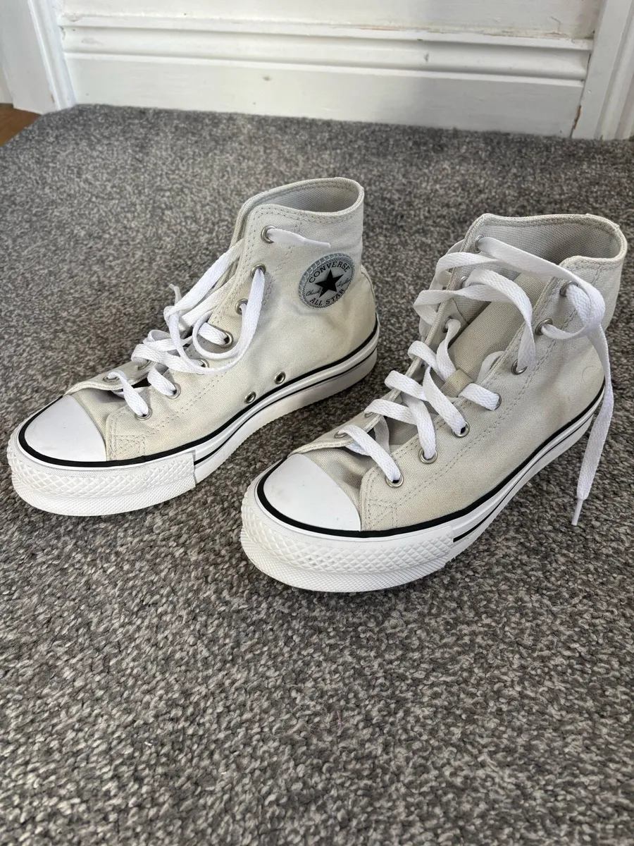 Grey Converse platforms - Image 1