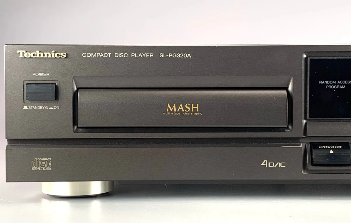 Technics SL-PG320A compact disc players - Image 2