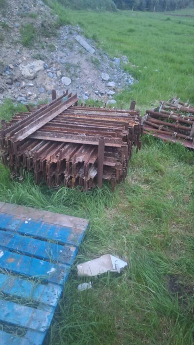 Scaffolding for sale - Image 4