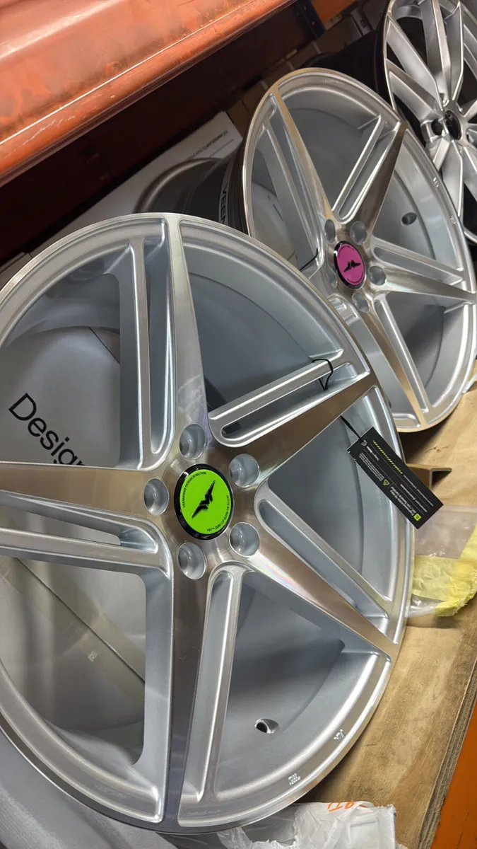 Upgrade to veemann coloured caps www.fkalloys.ie - Image 1