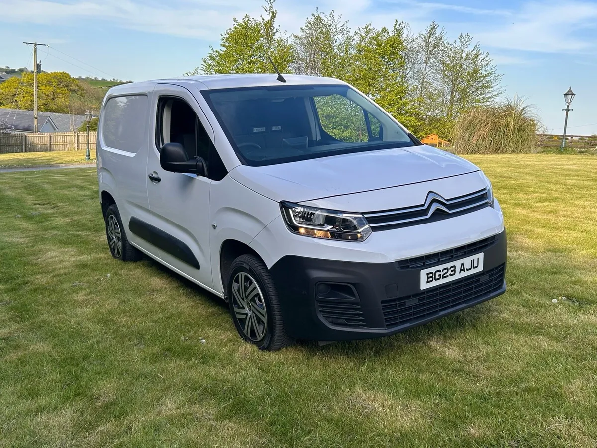 Citreon Berlingo 2023 29k miles NO VAT - Image 4
