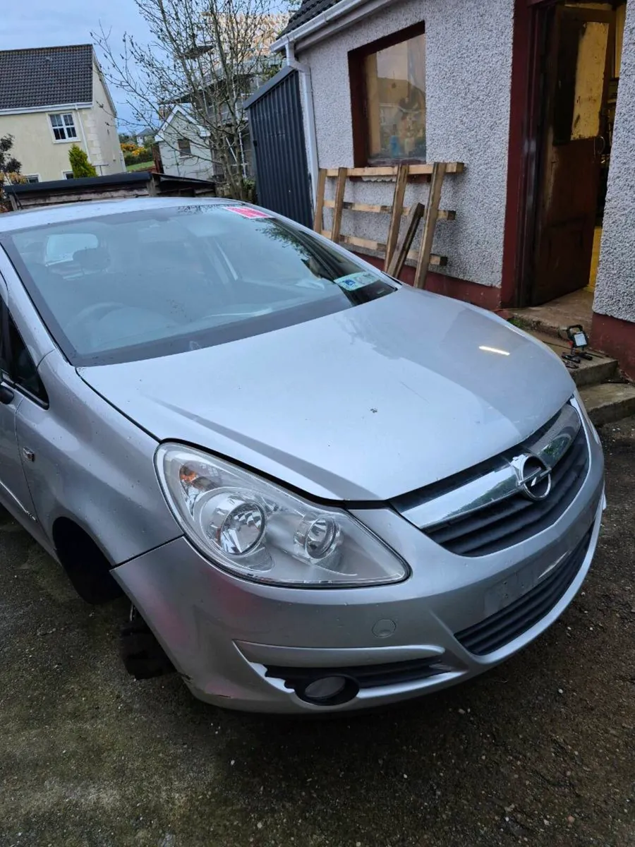 Breaking 08 corsa 1.2 - Image 1