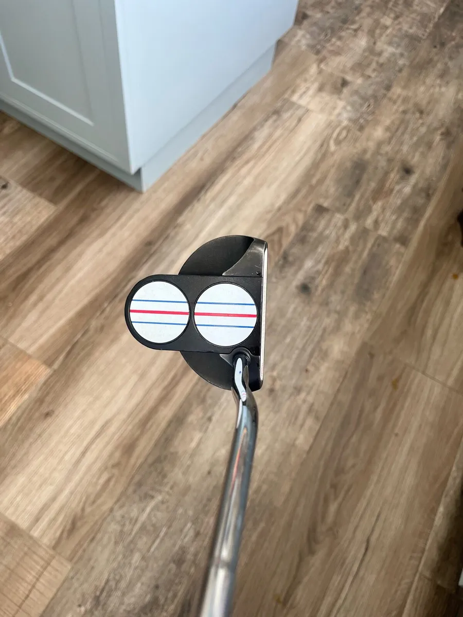 Odyssey Triple track 2 ball LAB putter - Image 2