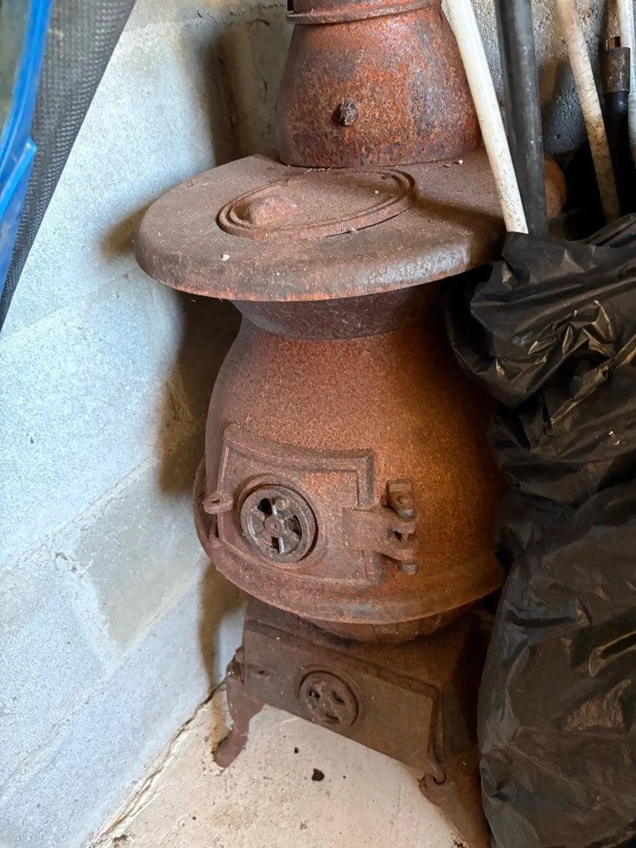 House clearance - Image 1