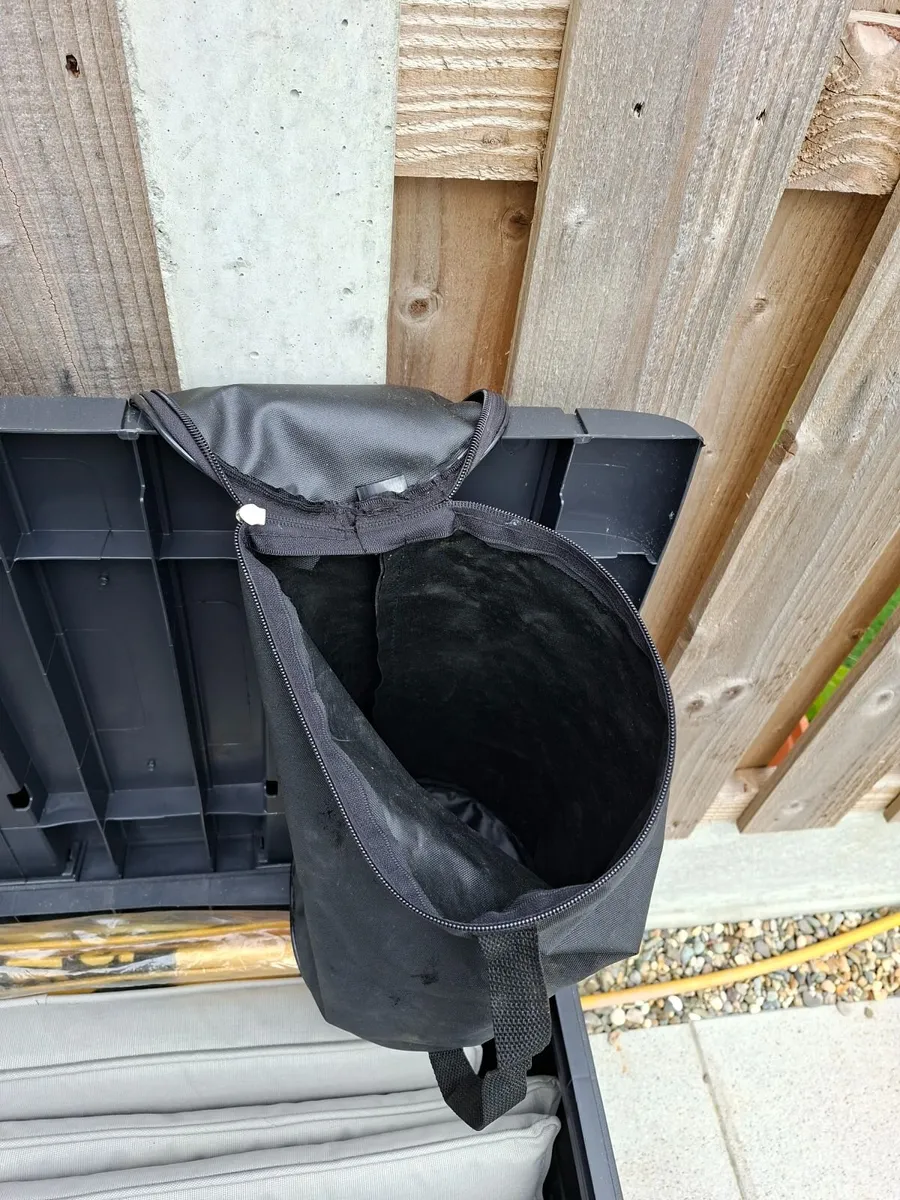 Patio table cover - Image 4