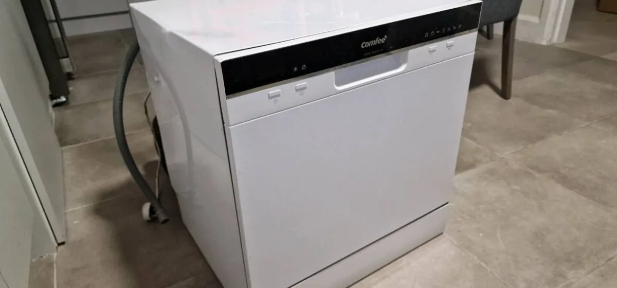 Dishwasher - Image 1