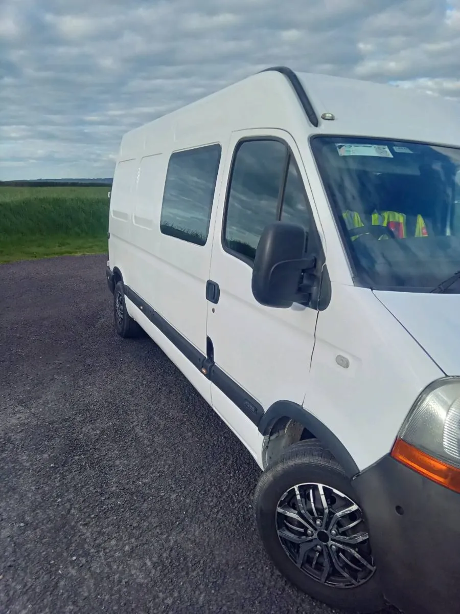 Camper van - Image 3