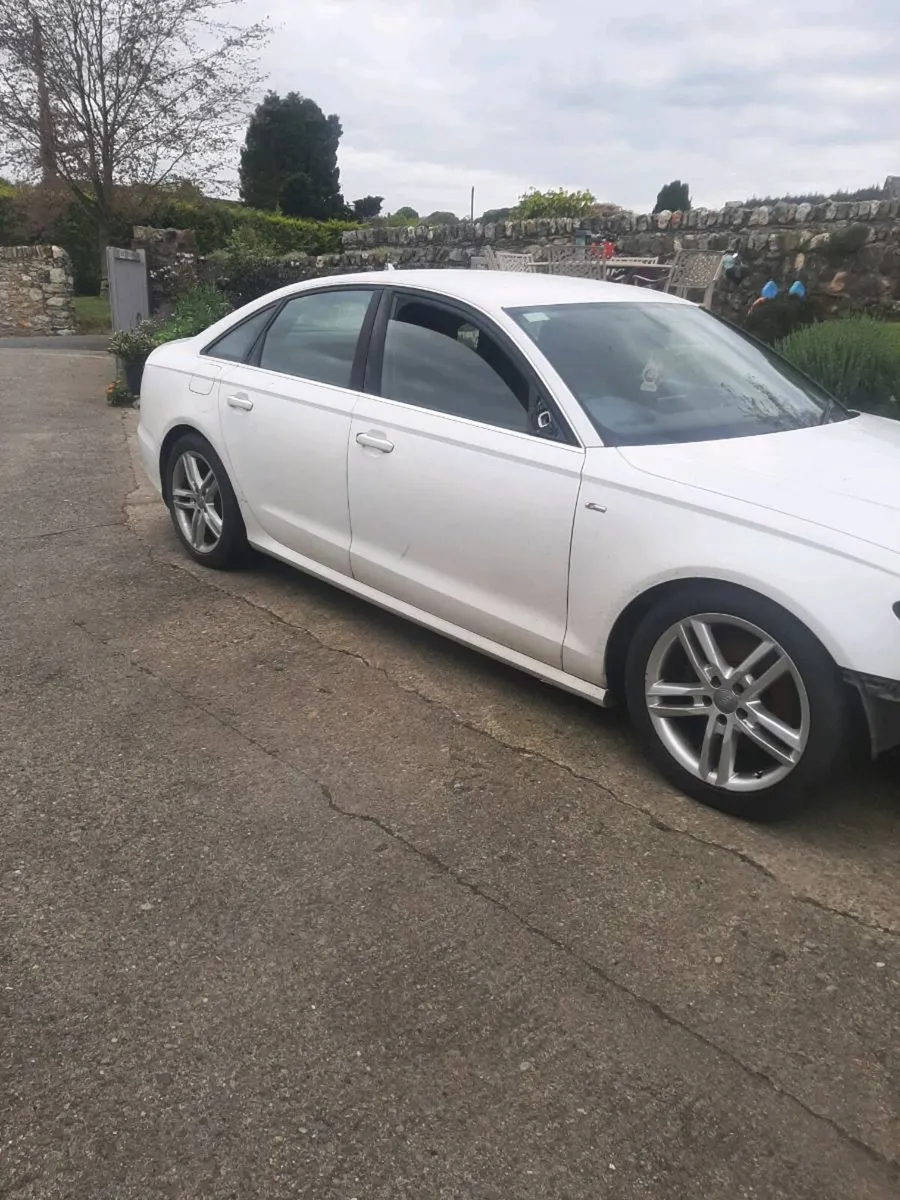 2012 audi A6 - Image 2