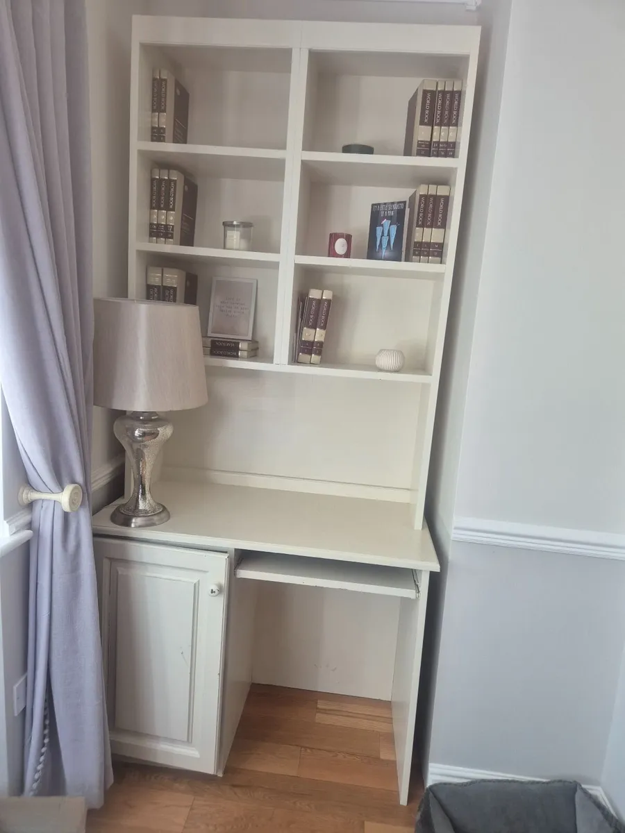 Shelving unit - Image 1