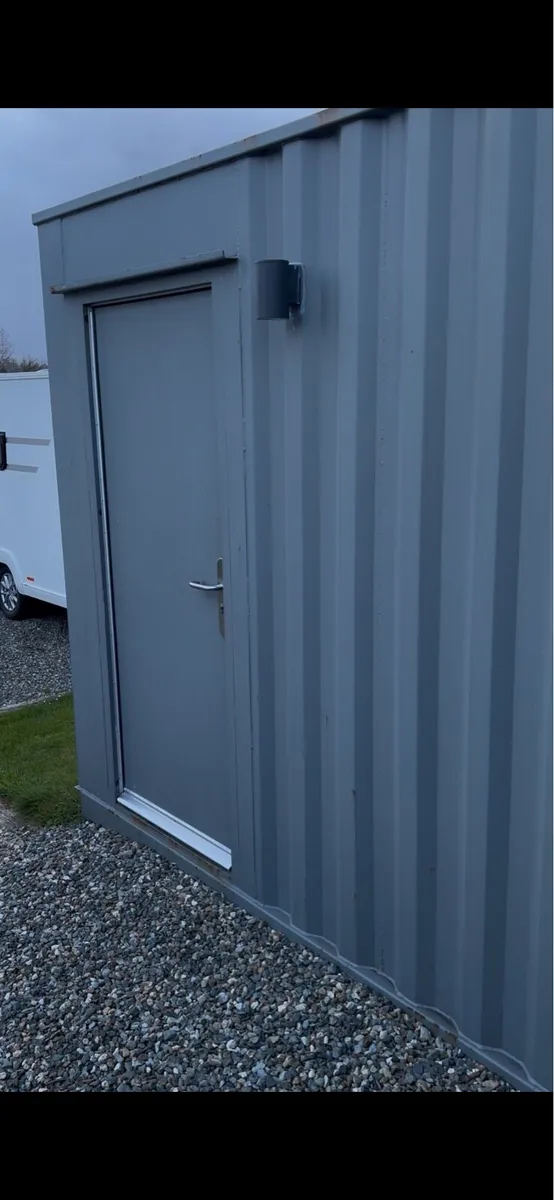 20x10 portable cabin anti-vandal - Image 3