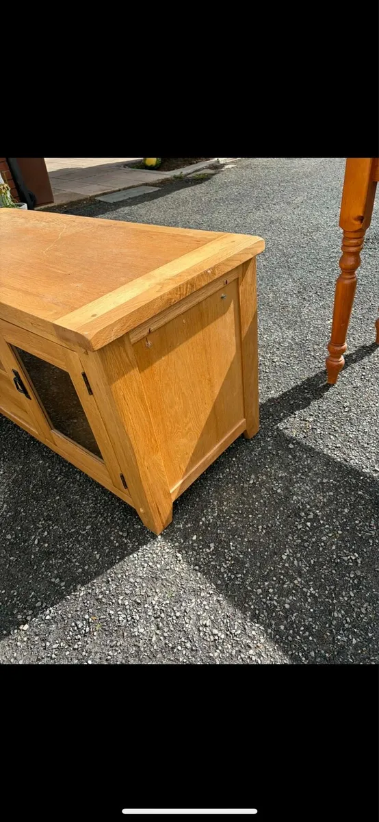 Oak tv unit side board unit - Image 3