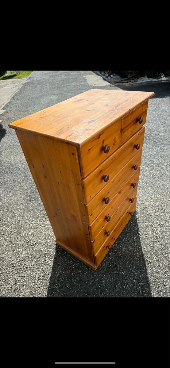 Pine chest of drawers - Image 2