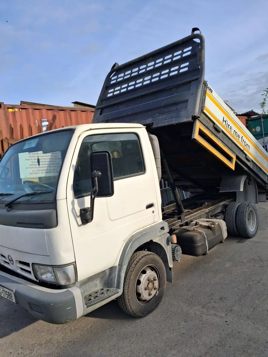 Nissan Cabstar 3.5 ton tipper - Image 1