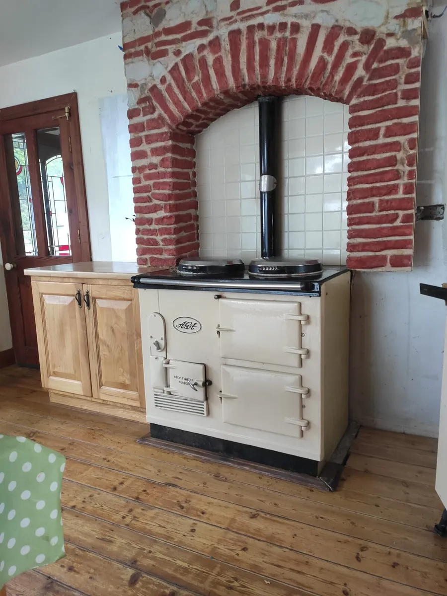 Reconditioned Aga - Image 1