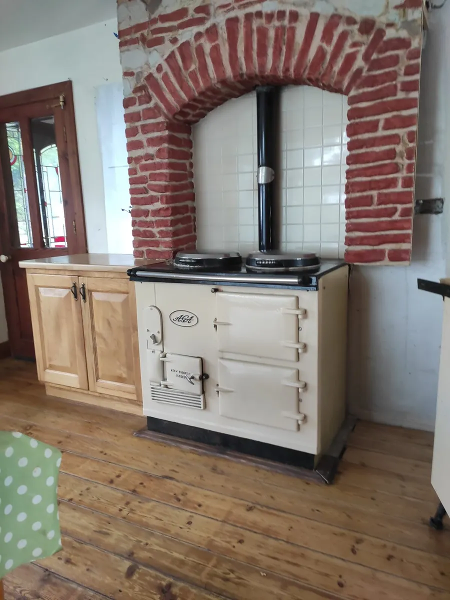 Reconditioned Aga - Image 2