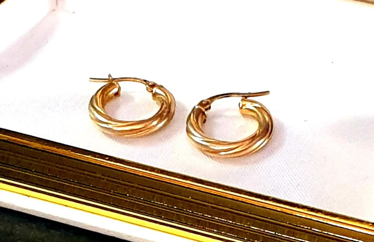 Vintage 9ct Gold Twisted Hoops - Image 4
