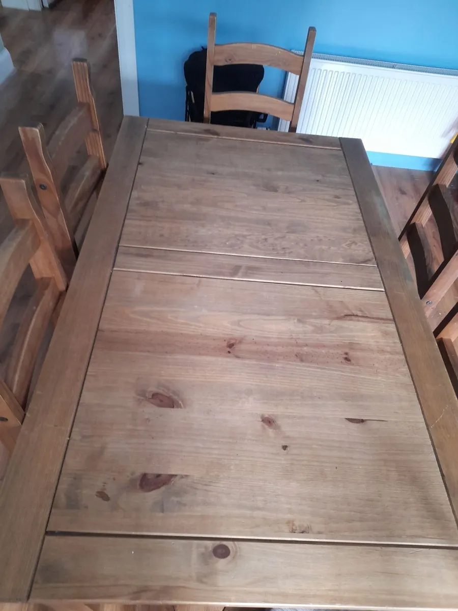 Solid Table and 6 chairs - Image 2