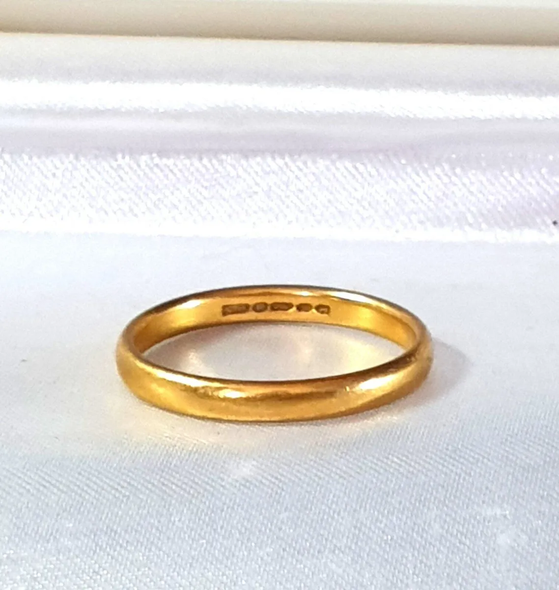 Vintage 18ct Gold Wedding Ring - Image 3