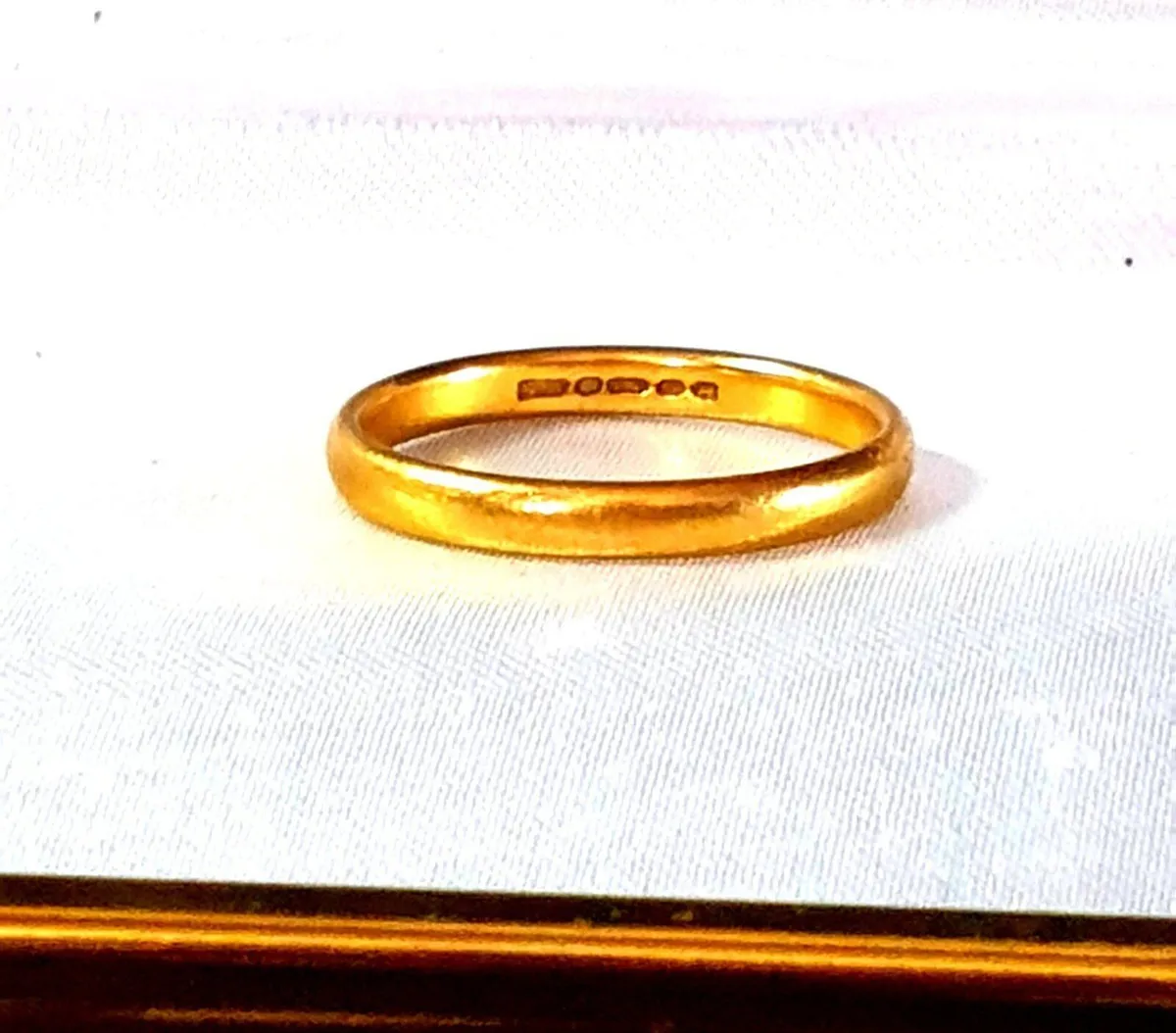 Vintage 18ct Gold Wedding Ring - Image 4