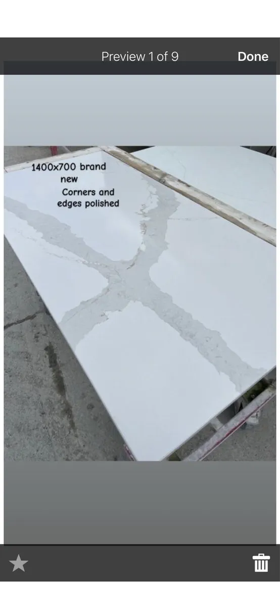 Calcatta quartz island/top 1400x700 20mm thick - Image 1