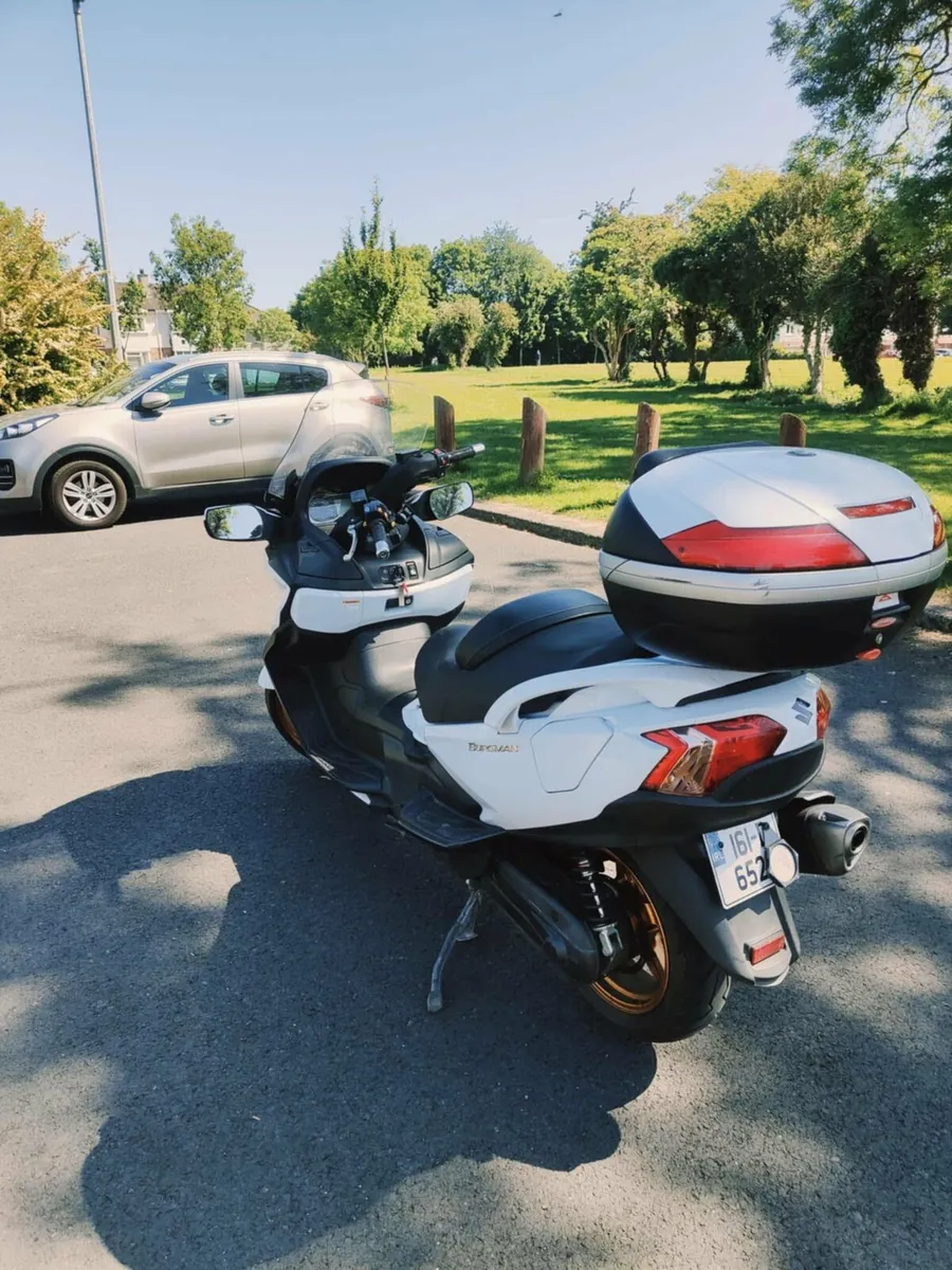 Suzuki Burgman 650 Exclusive - Image 4