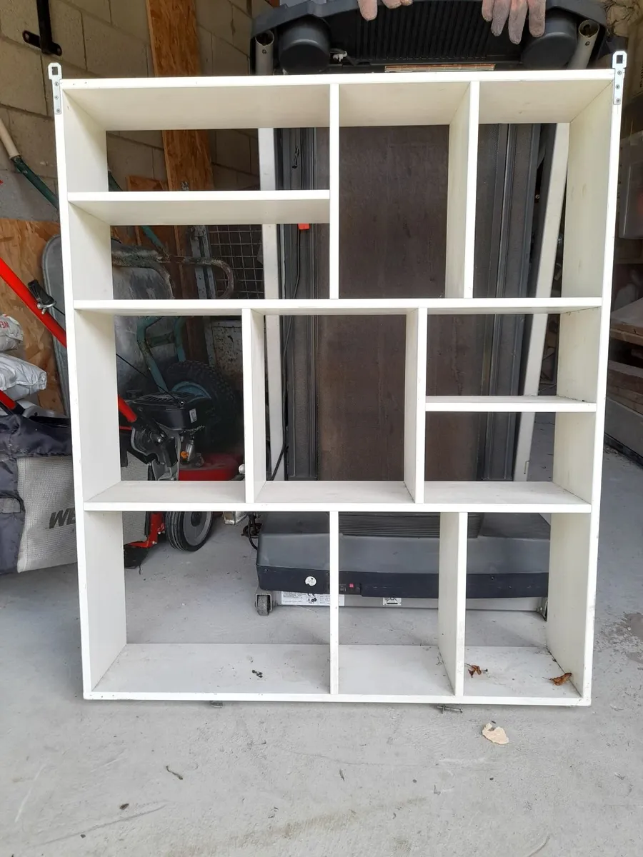 Wall shelf