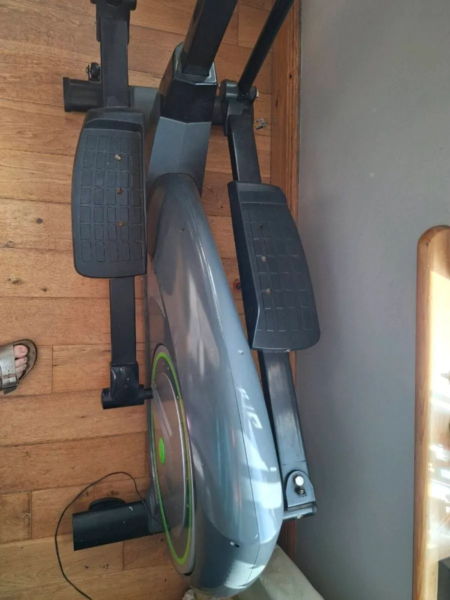 Threadmill and Cross trainer - Image 2