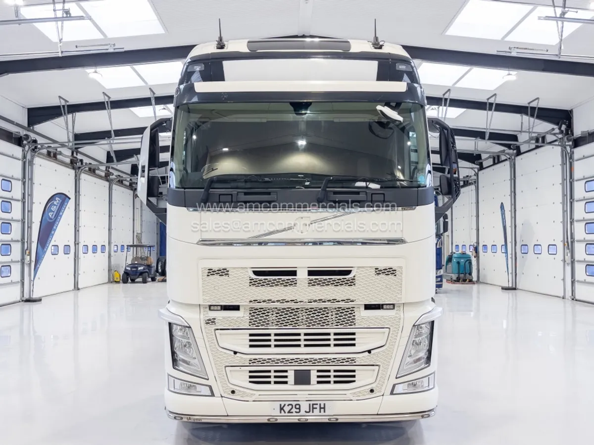 2018 VOLVO FH 500 GLOBETROTTER - Image 2