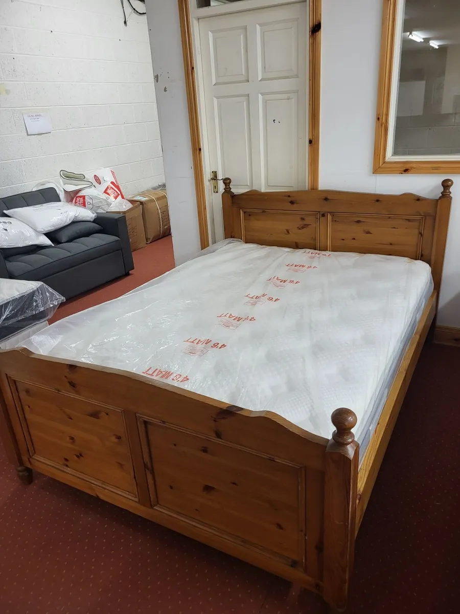 Bed frame and mattress - Image 2