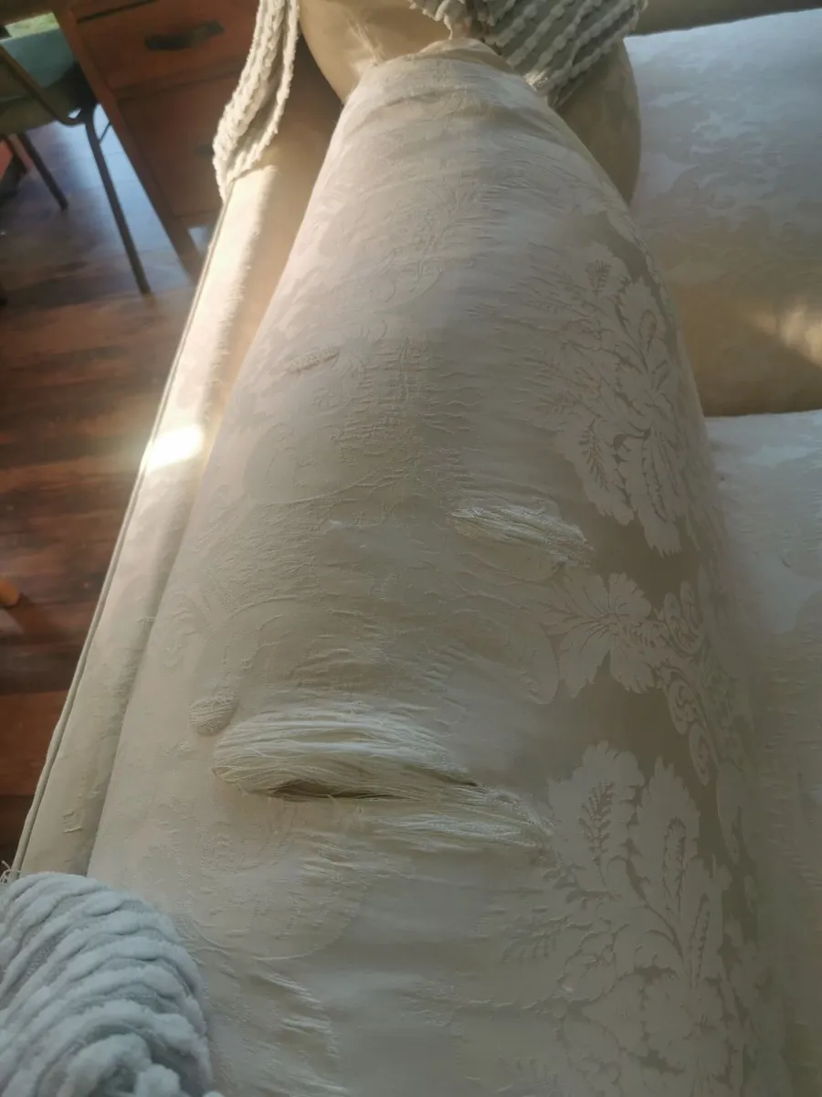 Sofa - Image 3