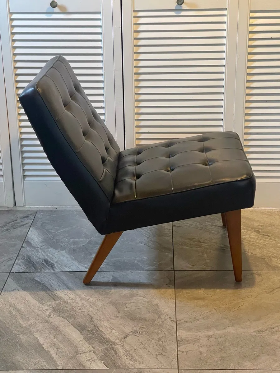 Mid century lounge chair - Image 1