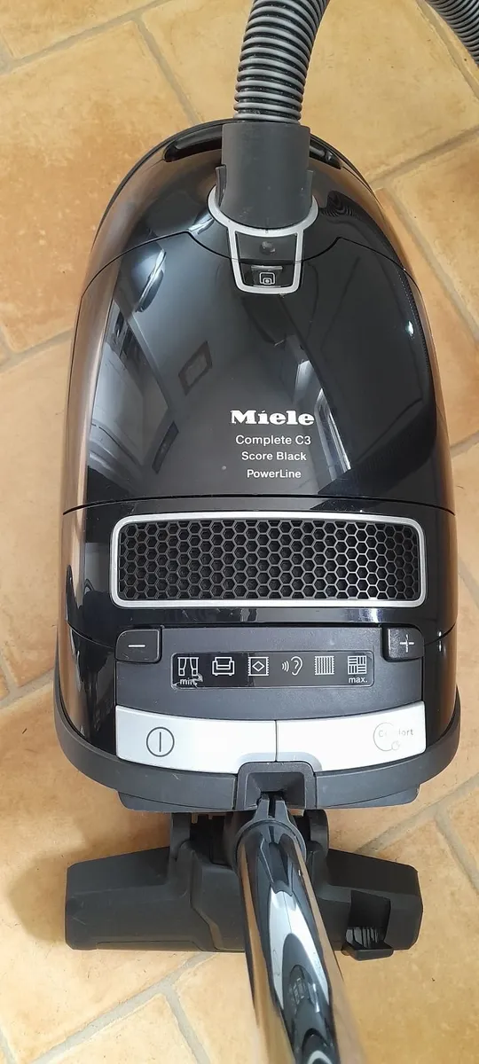 Miele vacuum cleaner - Image 2