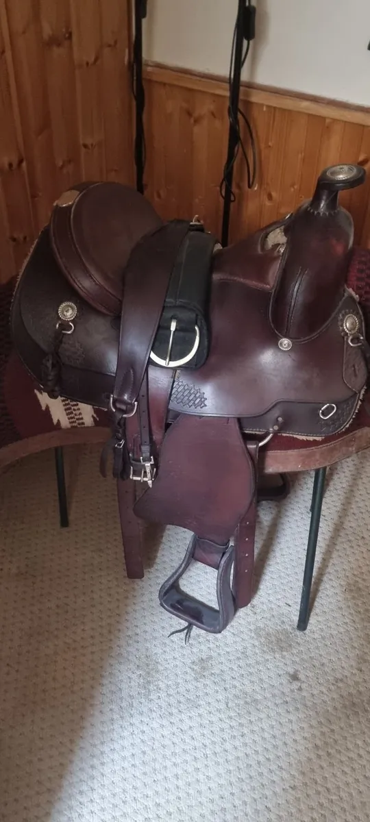 Western saddle - Image 1
