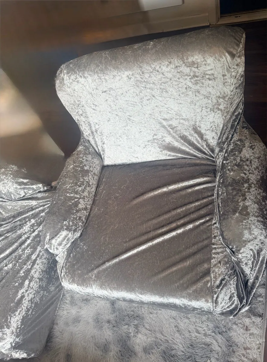3 Seater Sofa + 2 Armchairs - Image 3