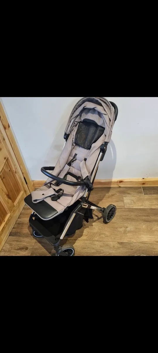 Compact Travel Stroller - Image 1