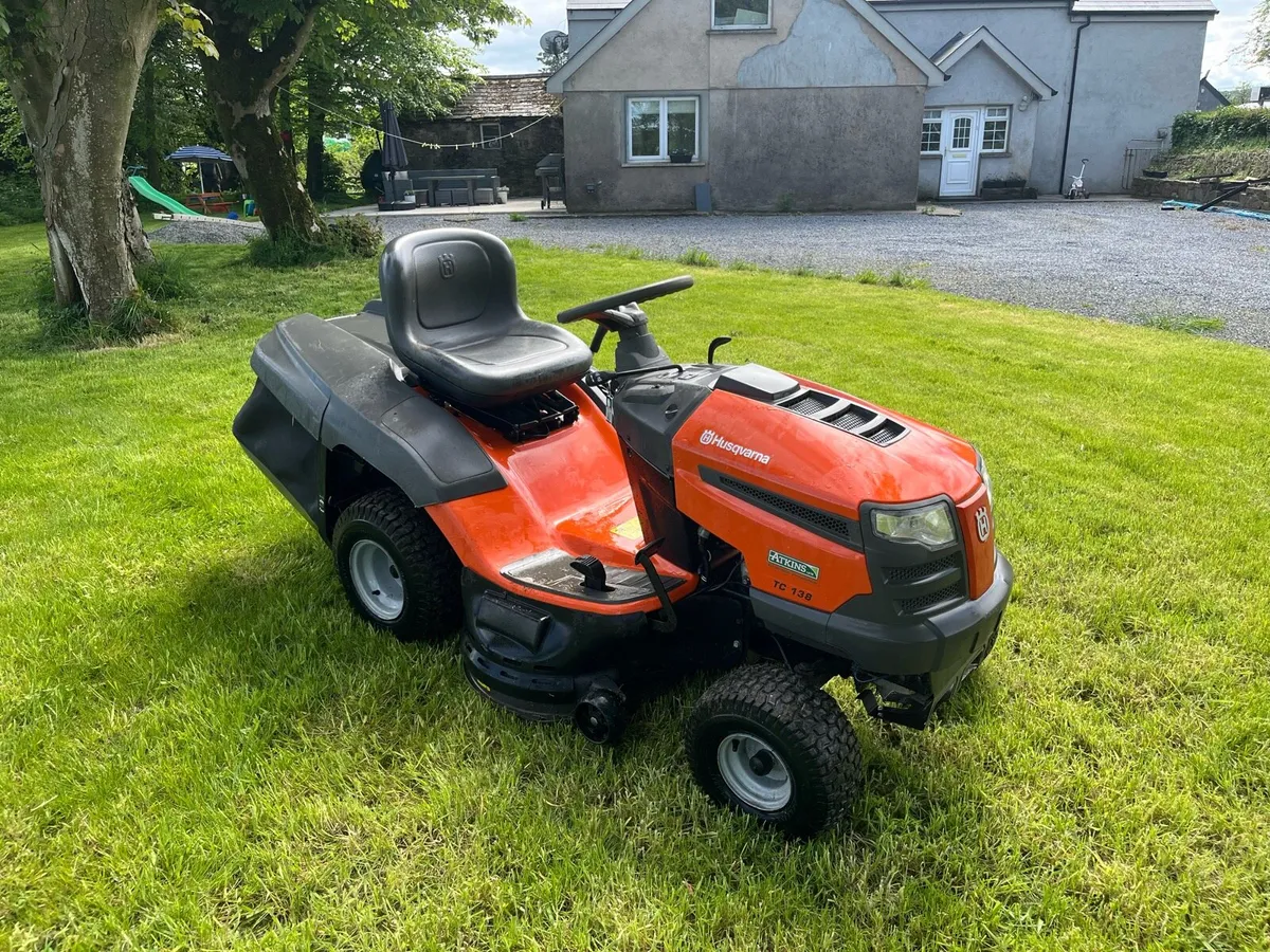 Husqvarna ride on mower - Image 2