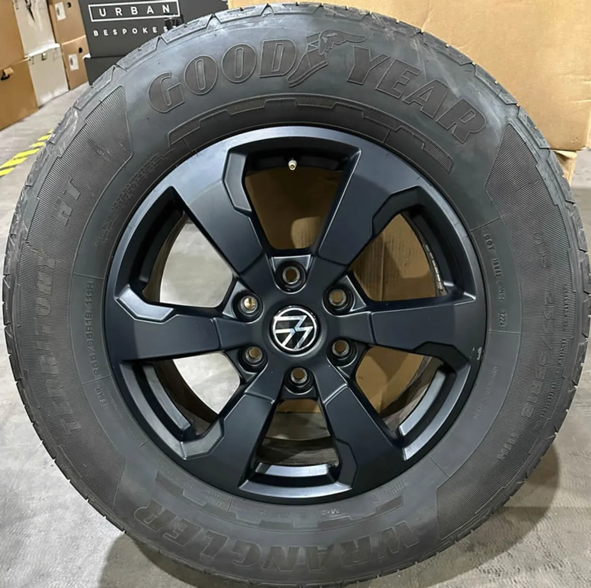 18" Genuine VW AMAROK Alloys & Goodyear Tyre 6x139 - Image 2