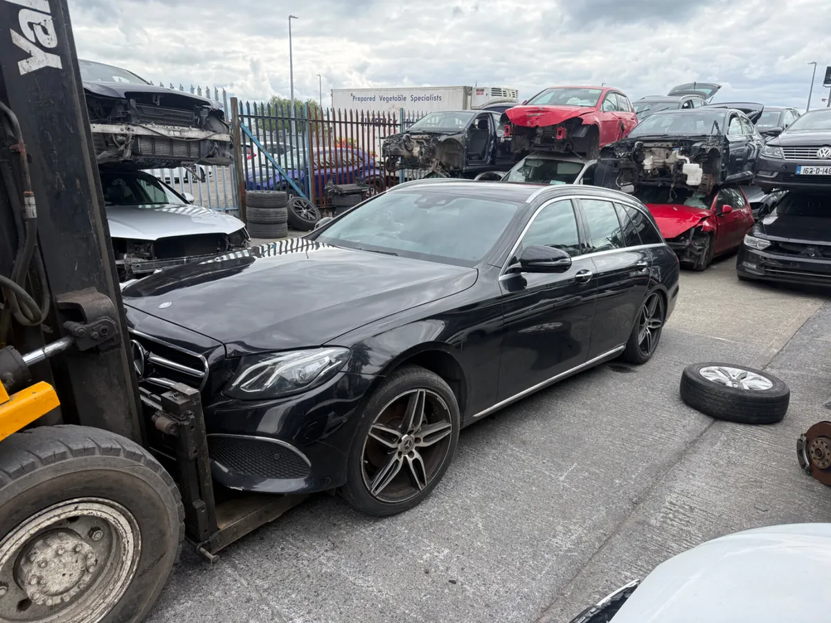 2017 MERCEDES E220 ESTATE BREAKING - Image 2