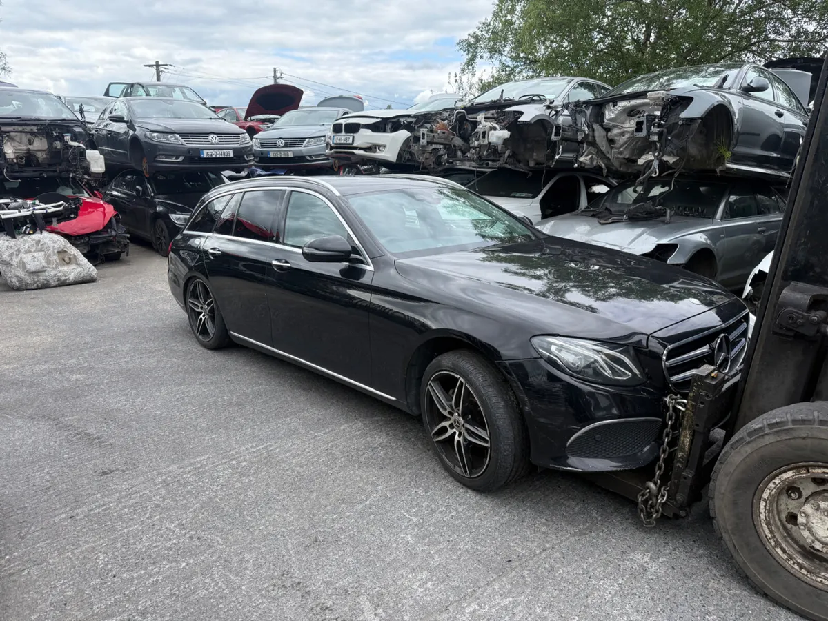 2017 MERCEDES E220 ESTATE BREAKING - Image 1