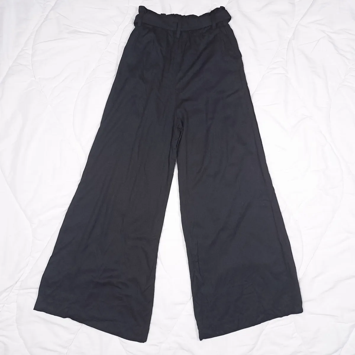 H&M Black Paperbag Wide Leg Trousers 6UK Petite - Image 4