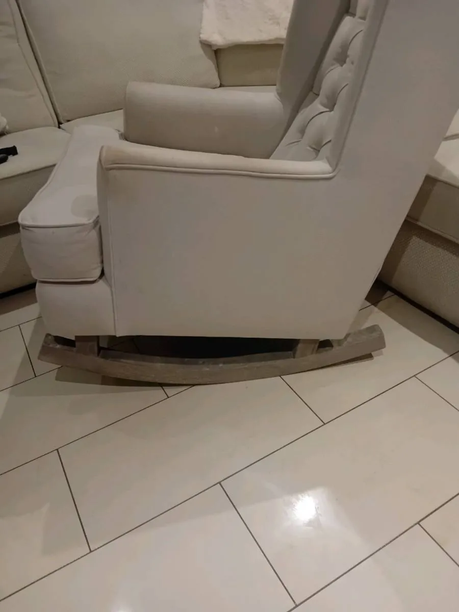Rocking chair - Image 2
