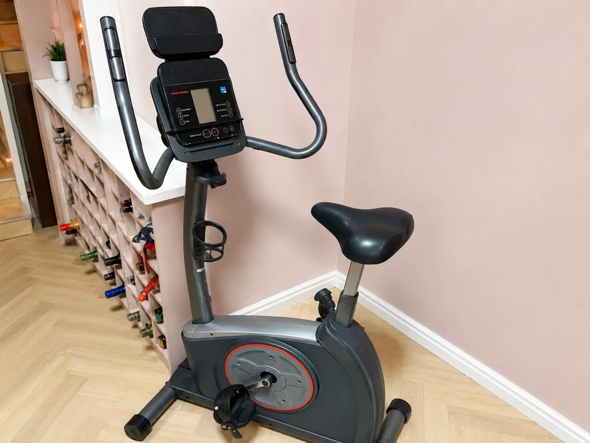 Exercise bike - Image 1