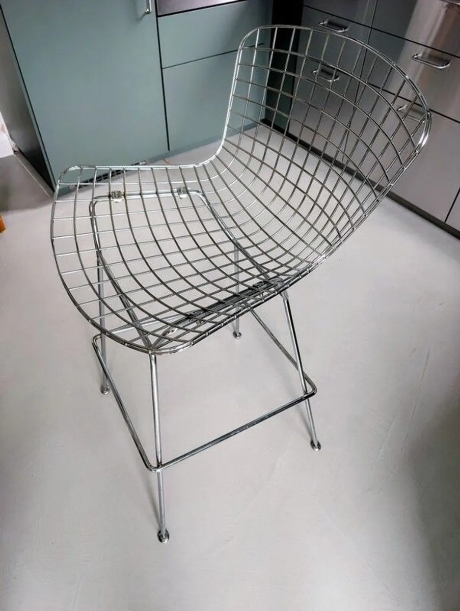 Pair of Bertoia style wire bar stool - Image 1