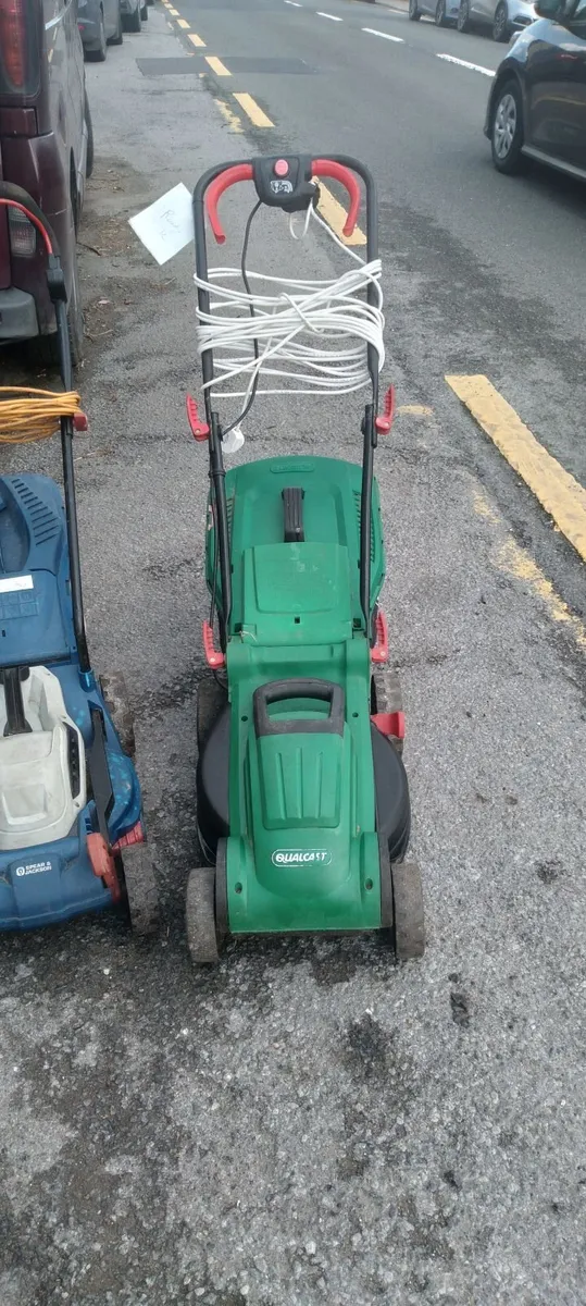 3 electric lawnmower working perfect - Image 2
