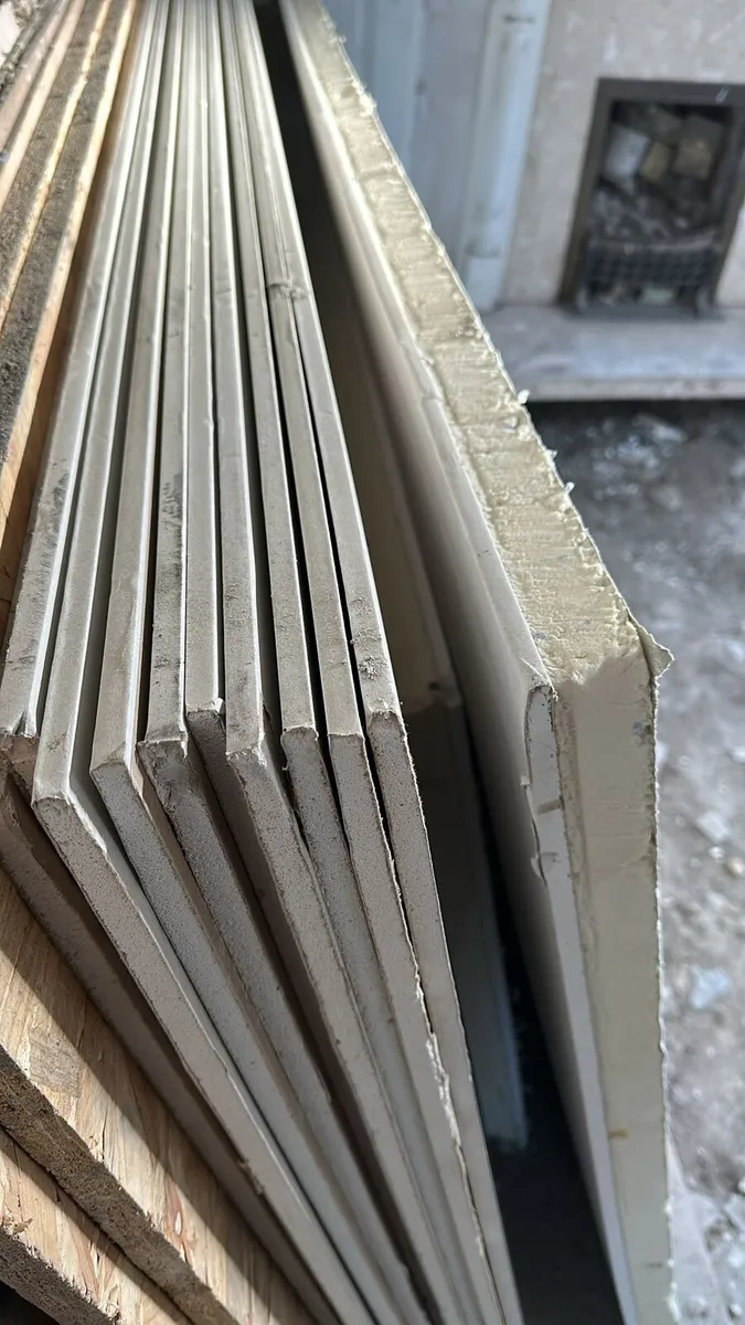 Plasterboard and insulated board Free