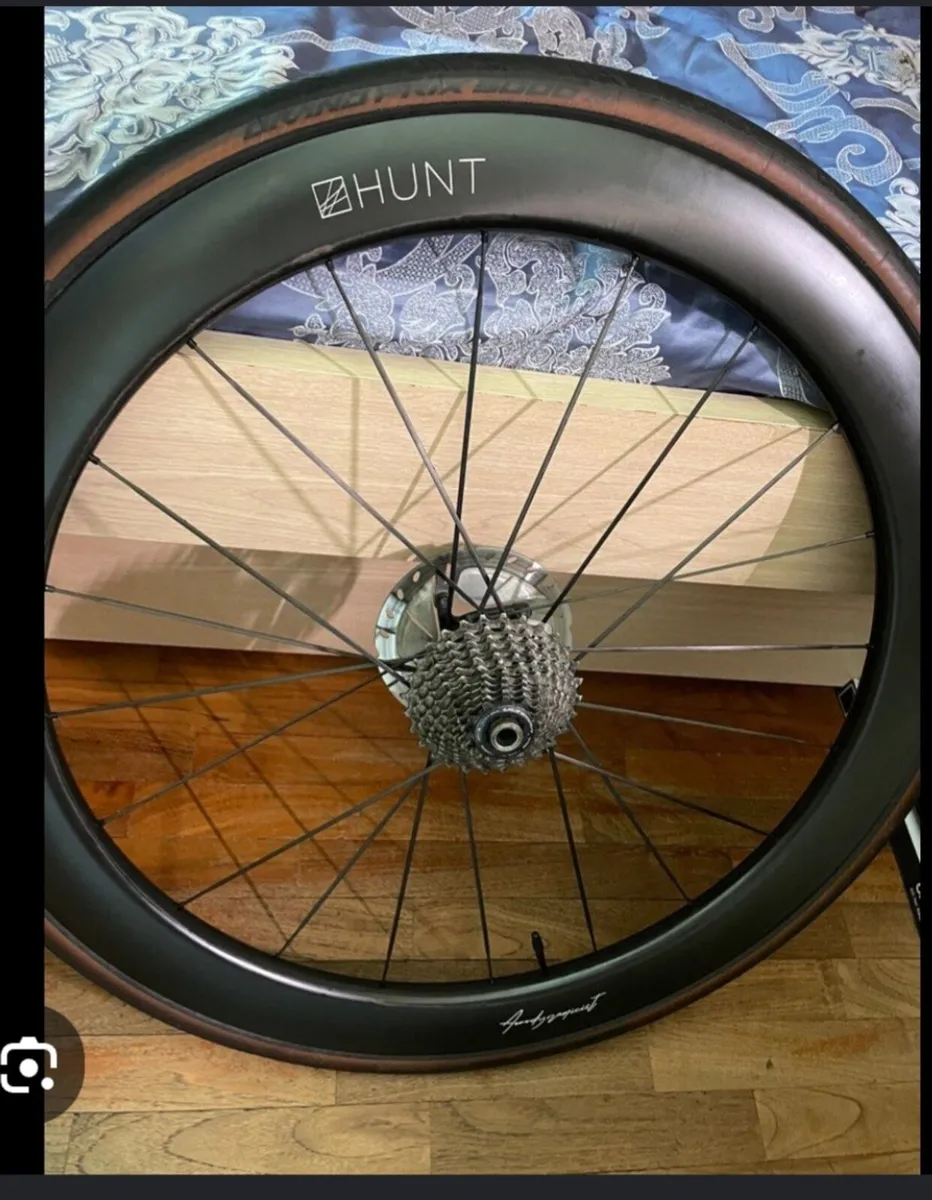 Hunt 54 aerodynamistic carbon spoke - Image 1